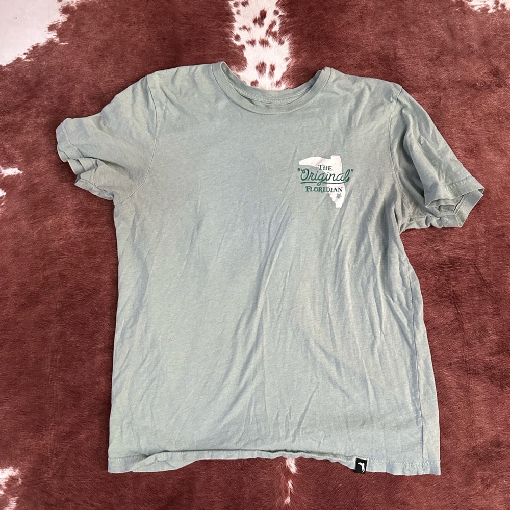Source Unknown Light Green Tee with Graphic